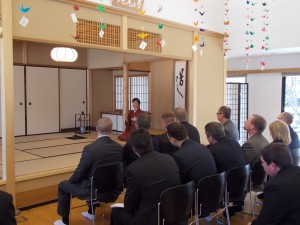 Jennifer Gynsi-Ballsrud, Director of the Japan House, discussed etiquette and the culture of Japan with the Illinois Agricultural Leadership Program Class of 2016.